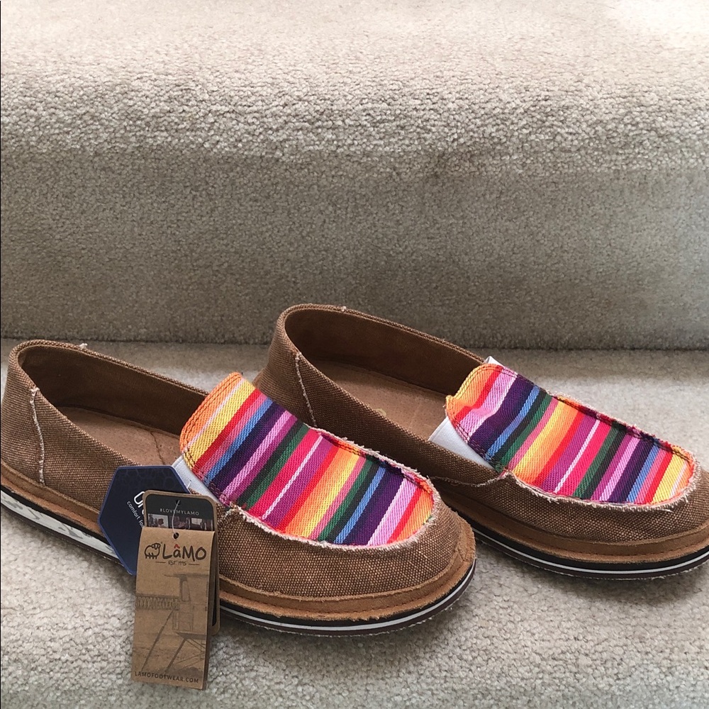 LaMo southwest style canvas slip-ons